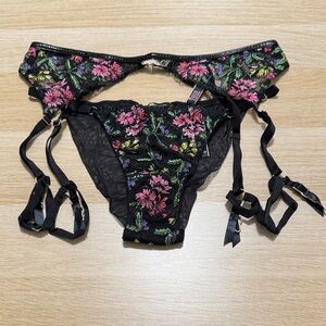Victoria’s Secret Floral Embroidered Garter Panty Set - Size M - NWT